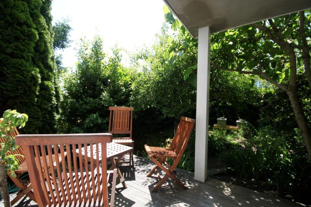 Spinnakers Gastro Brewpub & Guesthouses Victoria Exterior foto